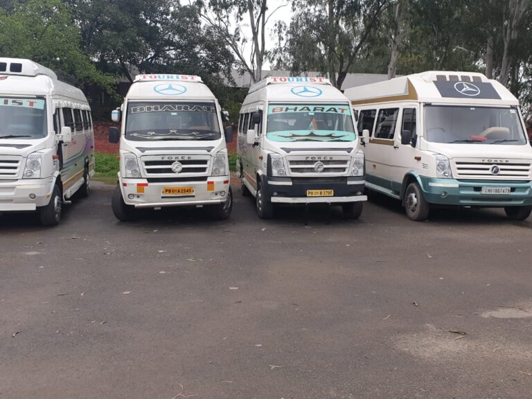15 Seater Tempo Traveller in Chandigarh