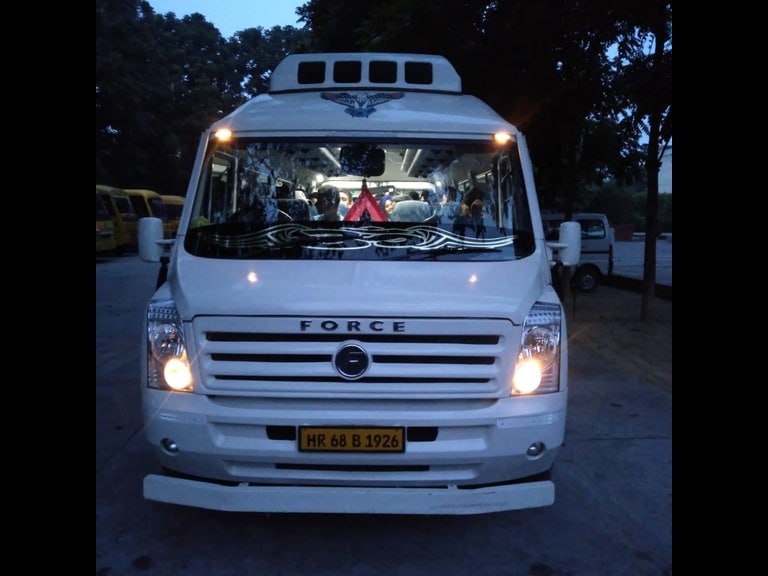 26 Seater Tempo Traveller in Chandigarh